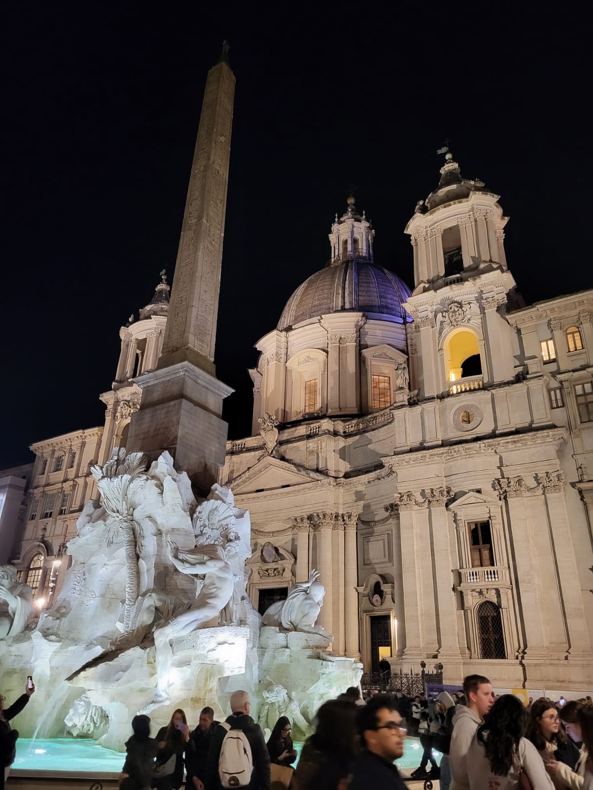 Sant'Agnese in Agone, Piazza Navona
